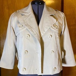 Vertigo Paris women’s short khaki trench coat, size xs jacket